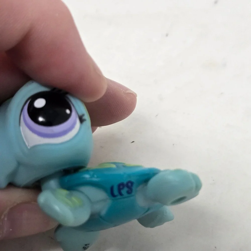 Littlest Pet Shop Turtle Teal Blue Green Shell Purple Eyes‎ Hasbro LPS 1325